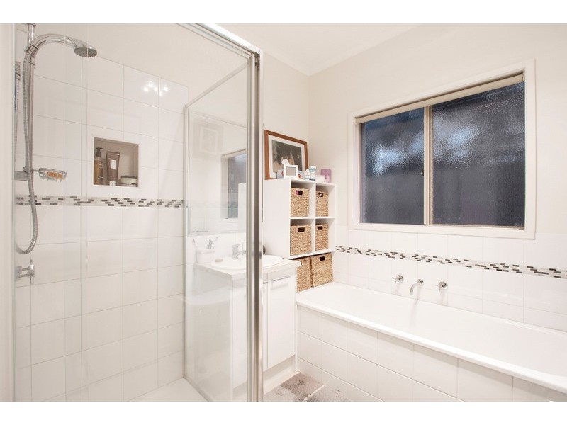 2/60 Mansfield Street, Berwick VIC 3806