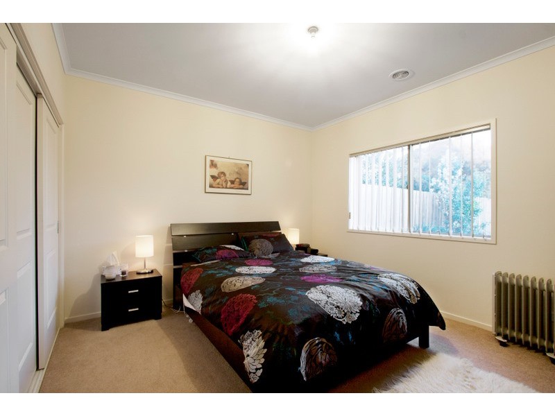 2/60 Mansfield Street, Berwick VIC 3806