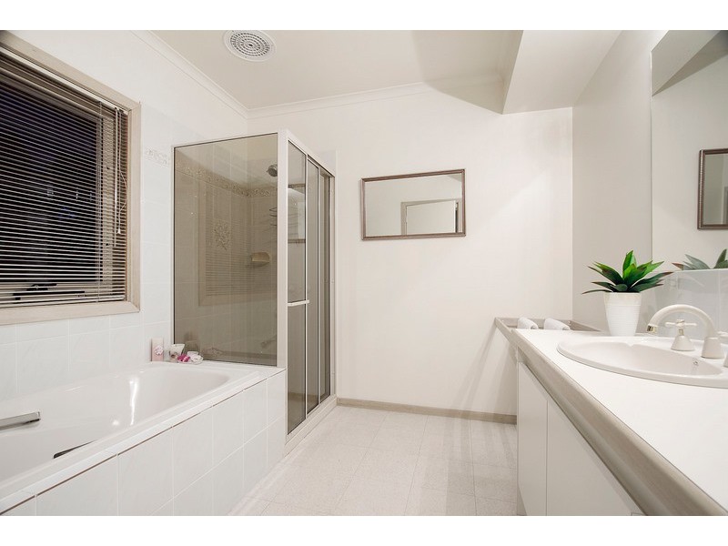 73 – 75 Fontaine Terrace, Narre Warren North VIC 3804