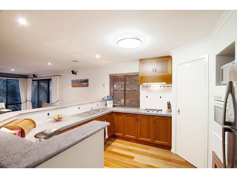 10 Demint Walk, Narre Warren South VIC 3805