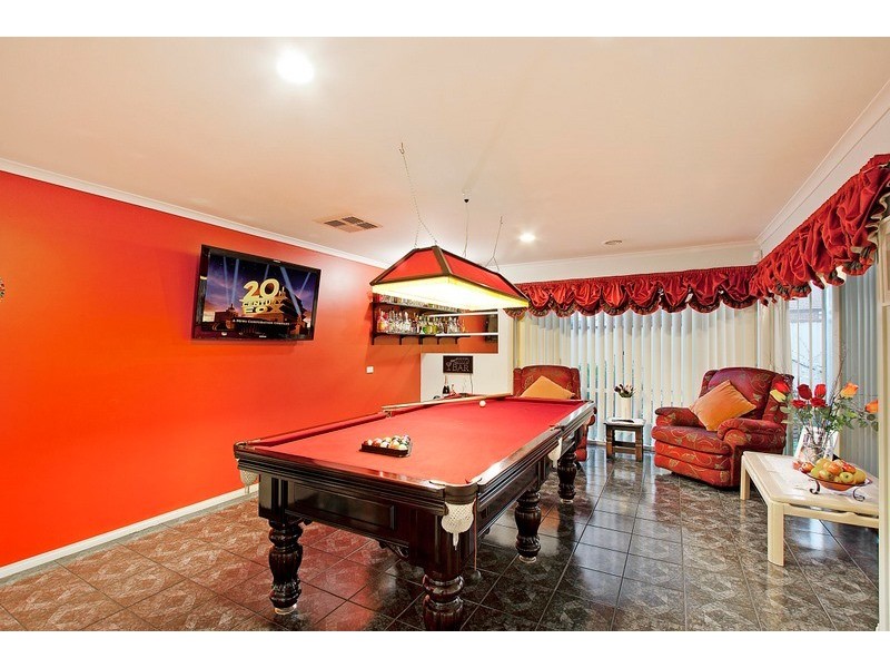 2 Southern Boulevard, Narre Warren South VIC 3805