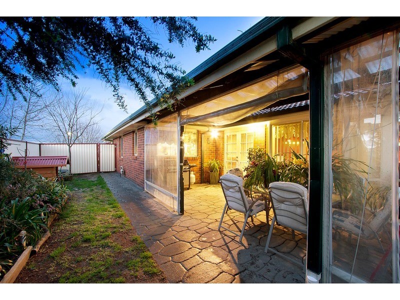 2 Southern Boulevard, Narre Warren South VIC 3805