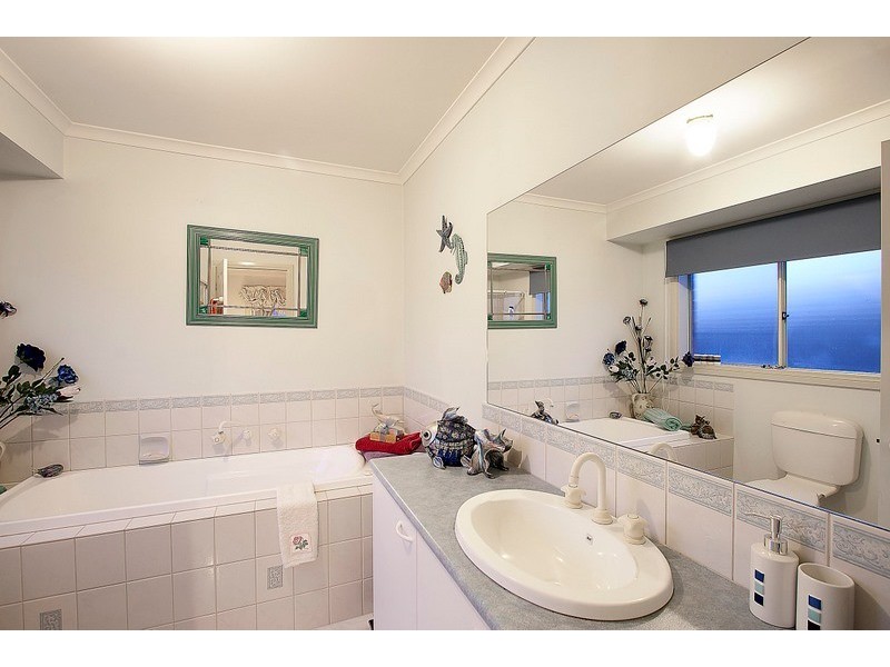 2 Southern Boulevard, Narre Warren South VIC 3805