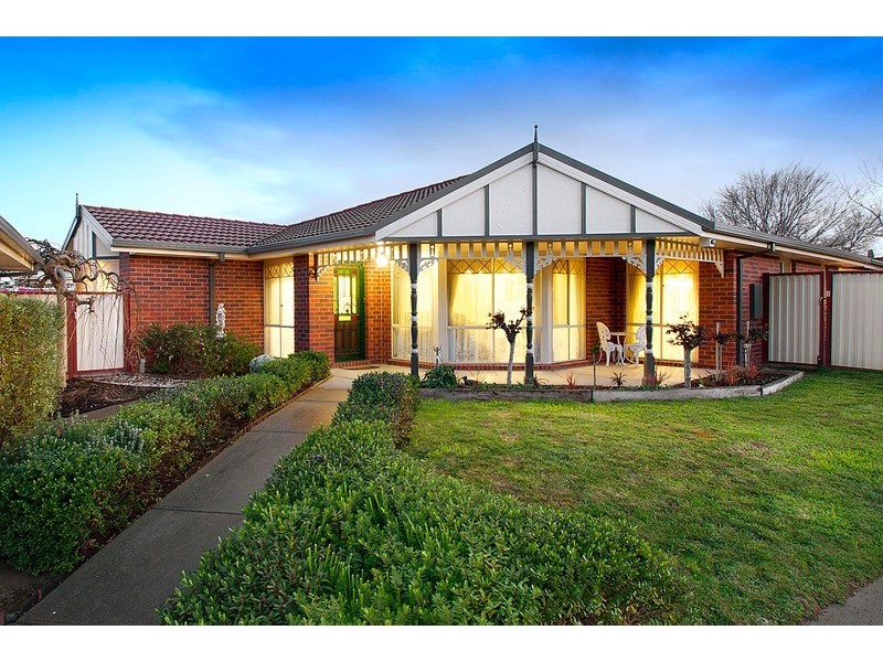 2 Southern Boulevard, Narre Warren South VIC 3805