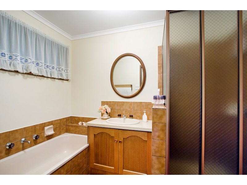 33 Scanlan Street, Berwick VIC 3806