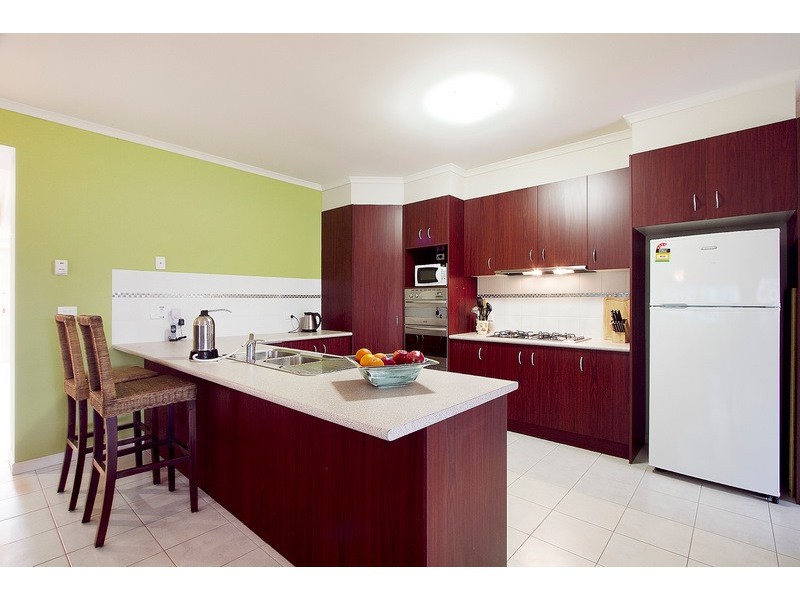 11 Lancaster Way, Beaconsfield VIC 3807