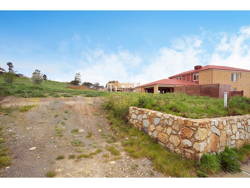 67 Cambridge Drive, Berwick VIC 3806