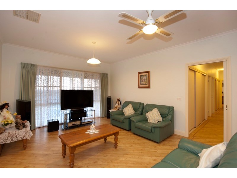 10 Dell View Close, Narre Warren North VIC 3804