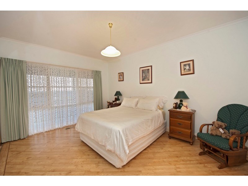 10 Dell View Close, Narre Warren North VIC 3804