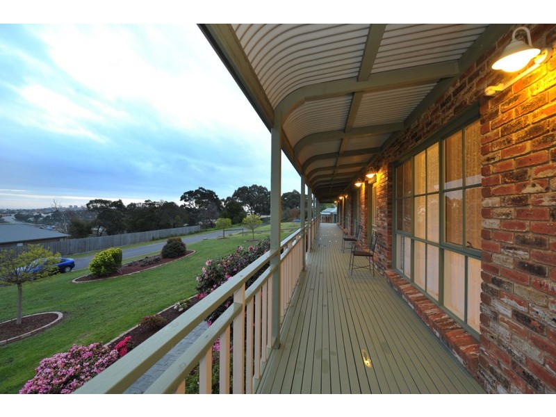 10 Dell View Close, Narre Warren North VIC 3804