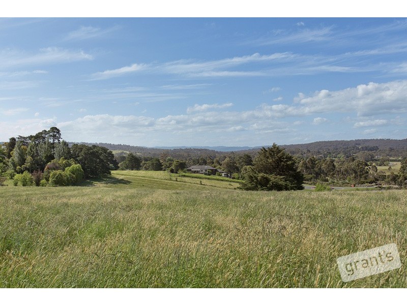 42 Payne Road, Beaconsfield VIC 3807