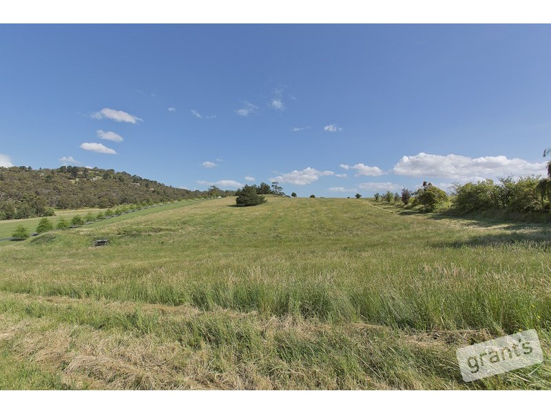 42 Payne Road, Beaconsfield VIC 3807