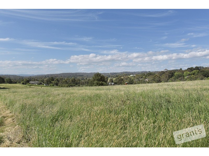 42 Payne Road, Beaconsfield VIC 3807