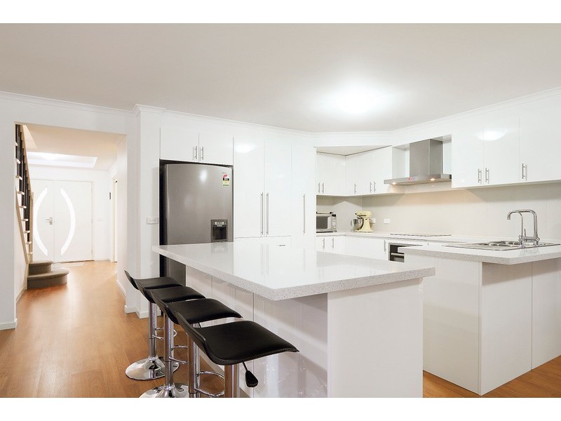 128 Bellevue Drive, Berwick VIC 3806