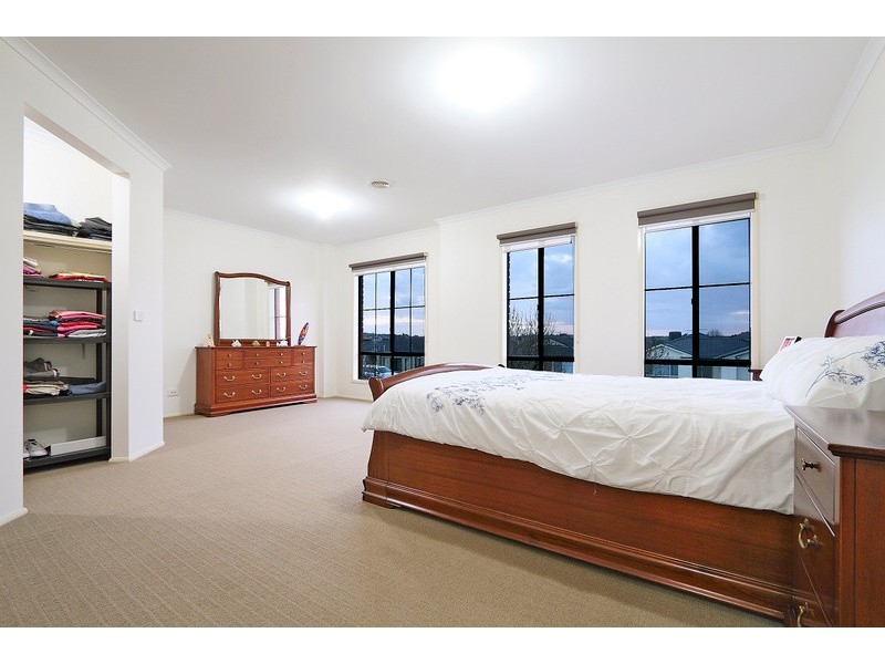 128 Bellevue Drive, Berwick VIC 3806