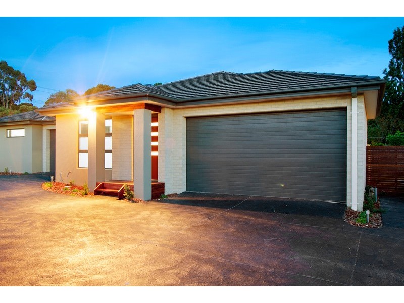 2/9 Gardiner Street, Berwick VIC 3806