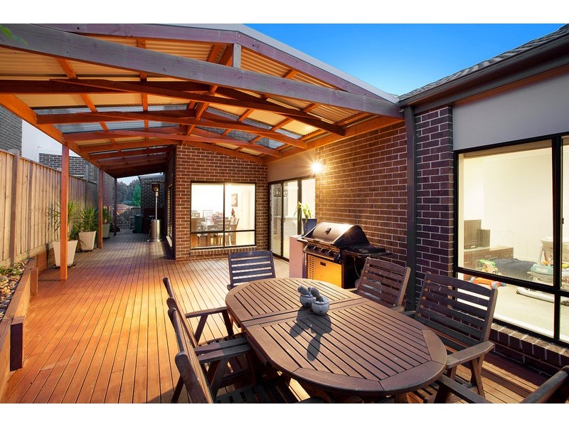 6 Cresta Court, Berwick VIC 3806