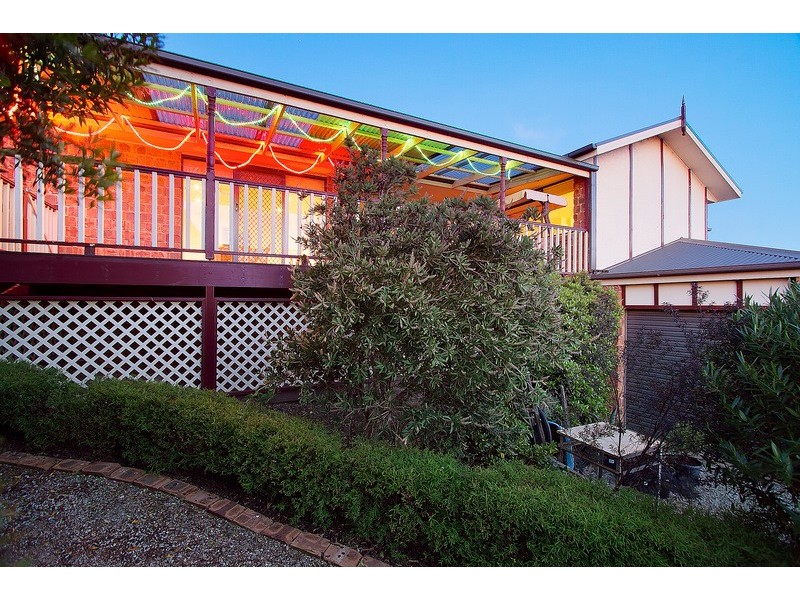 9 McCaffrey Rise, Pakenham VIC 3810