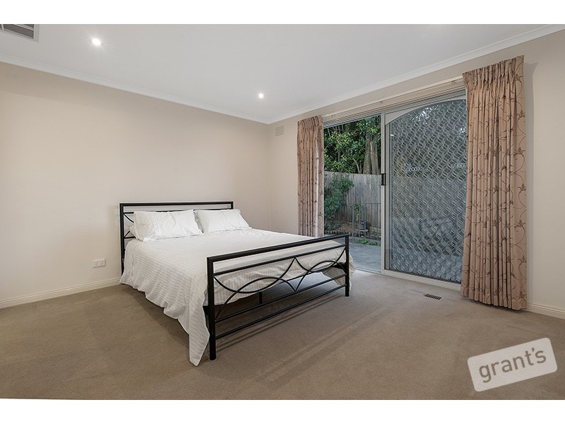 25 McNabb Street, Berwick VIC 3806