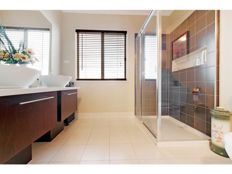 14 Ashby Drive, Berwick VIC 3806