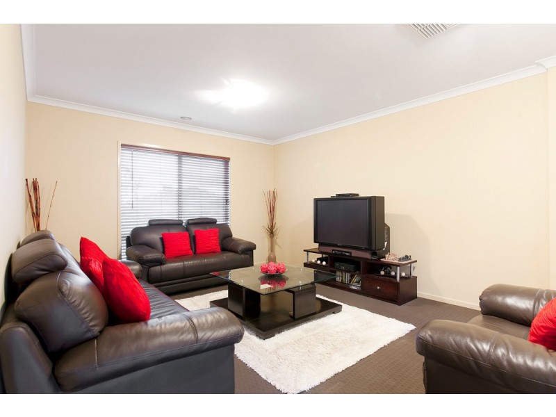 14 Ashby Drive, Berwick VIC 3806