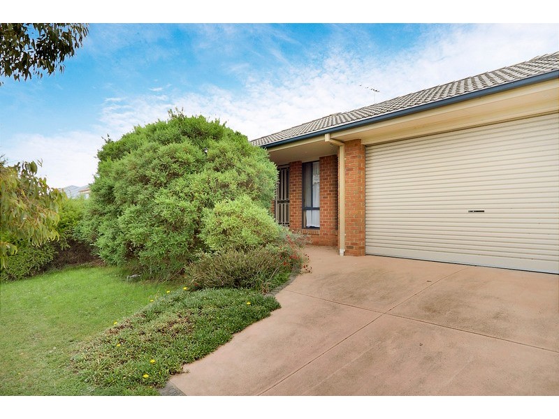 72 Hancock Drive, Berwick VIC 3806