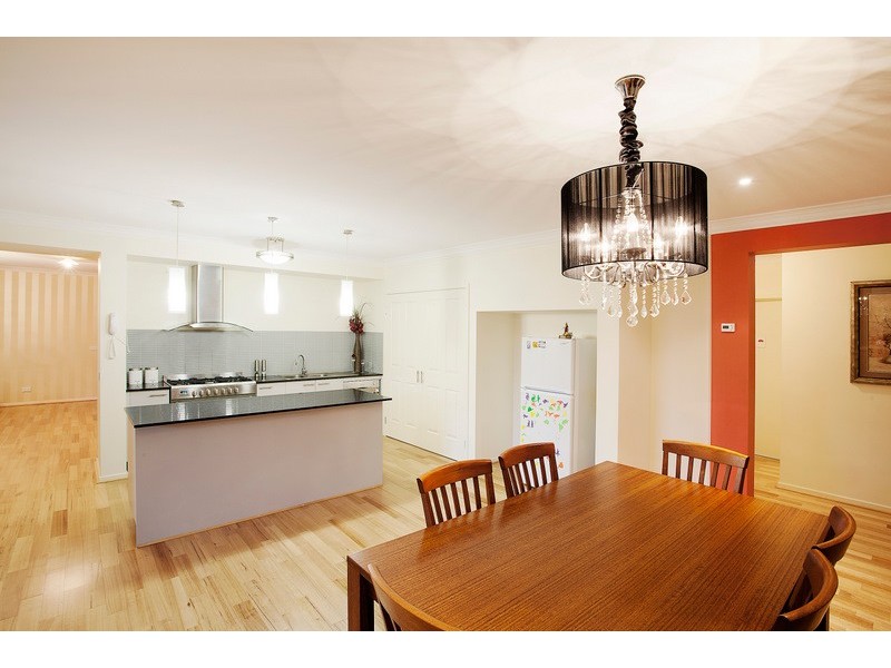 28 Bernly Boulevard, Berwick VIC 3806