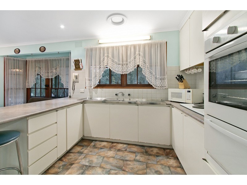 10 Fraser Avenue, Beaconsfield Upper VIC 3808