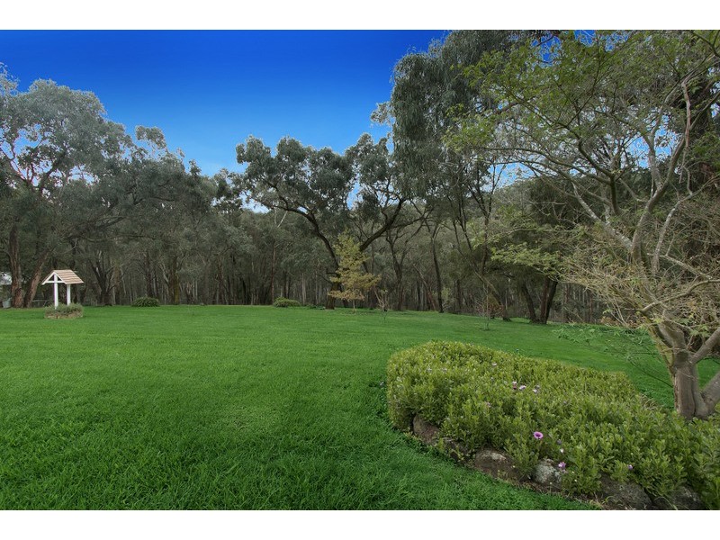 10 Fraser Avenue, Beaconsfield Upper VIC 3808