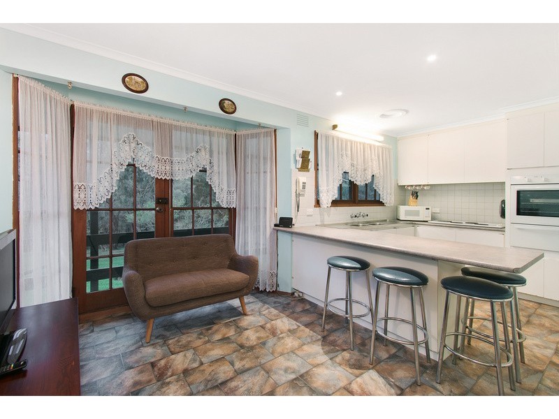 10 Fraser Avenue, Beaconsfield Upper VIC 3808