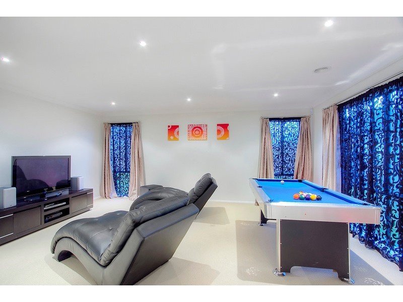 9 Wallagra Court, Narre Warren South VIC 3805