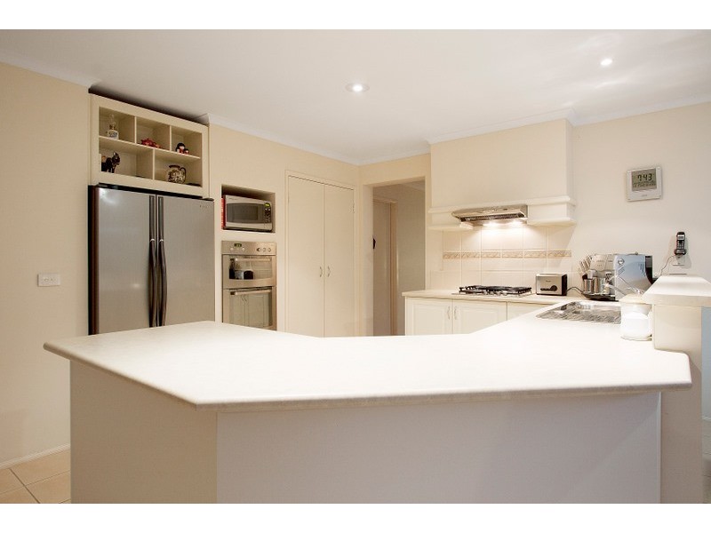 8 Mowbray Court, Berwick VIC 3806