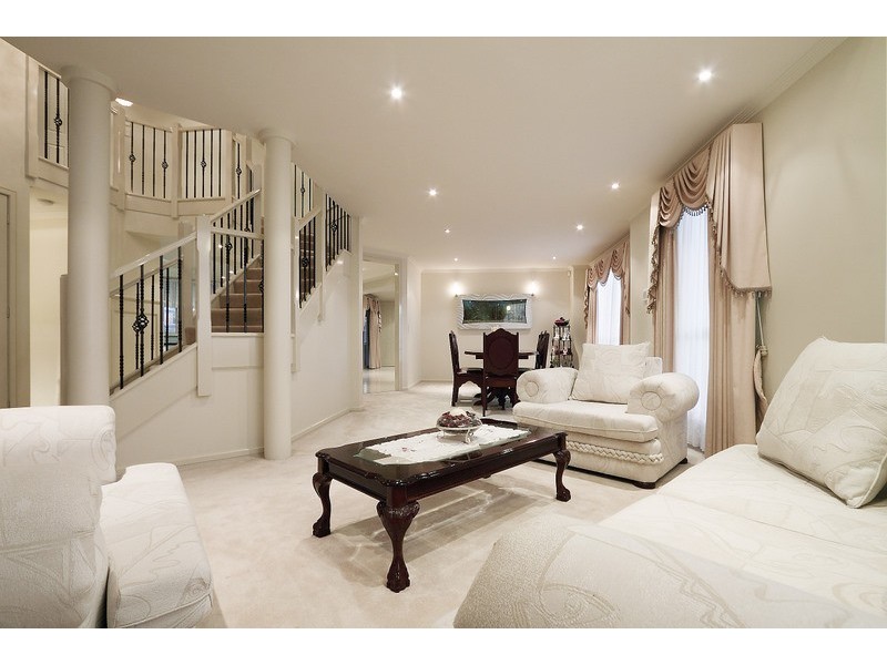 15 Ganaway Drive, Berwick VIC 3806