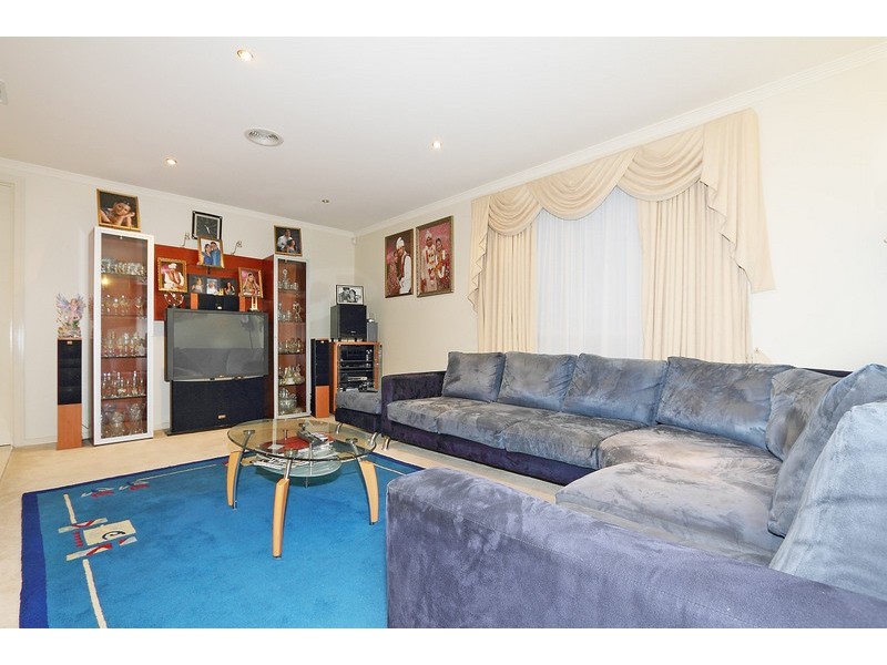 15 Ganaway Drive, Berwick VIC 3806