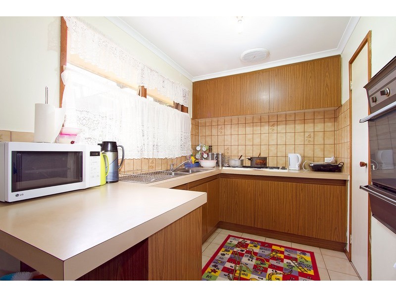 16 Leigh Court, Doveton VIC 3177