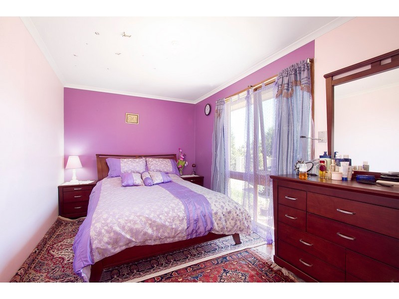 16 Leigh Court, Doveton VIC 3177