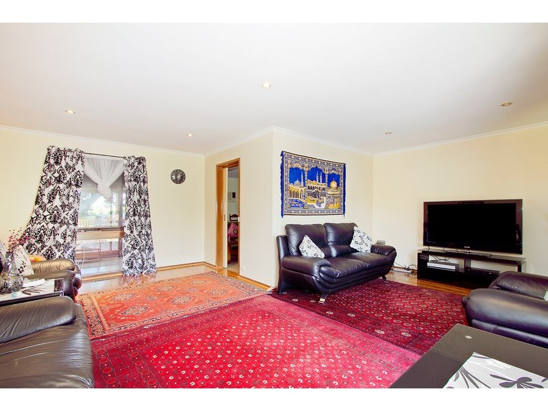 16 Leigh Court, Doveton VIC 3177