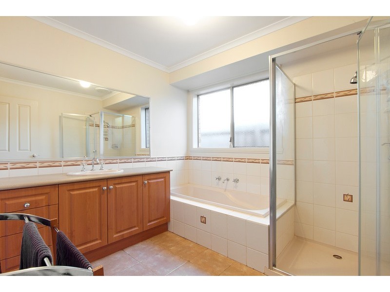 12 Kate Elizabeth Avenue, Berwick VIC 3806