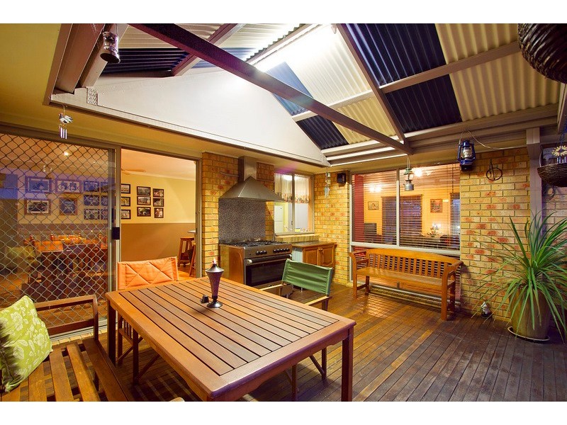 64 Bellevue Drive, Berwick VIC 3806