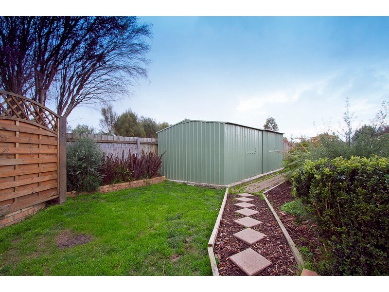 64 Bellevue Drive, Berwick VIC 3806