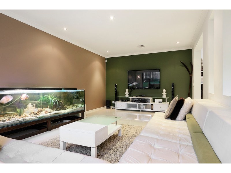 29 Glenmaggie Close, Berwick VIC 3806