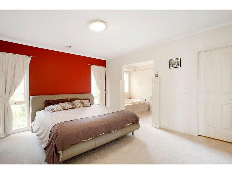 7 Lomandra Court, Narre Warren South VIC 3805