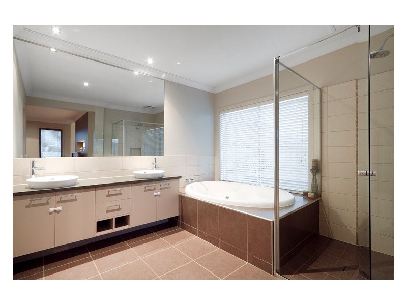 4 Inkerman Street, Berwick VIC 3806