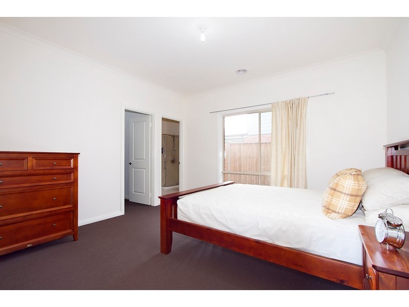 59 Jamieson Way, Berwick VIC 3806