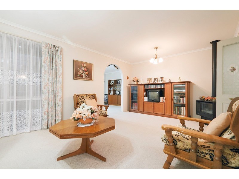 20 Warrawong Drive, Berwick VIC 3806