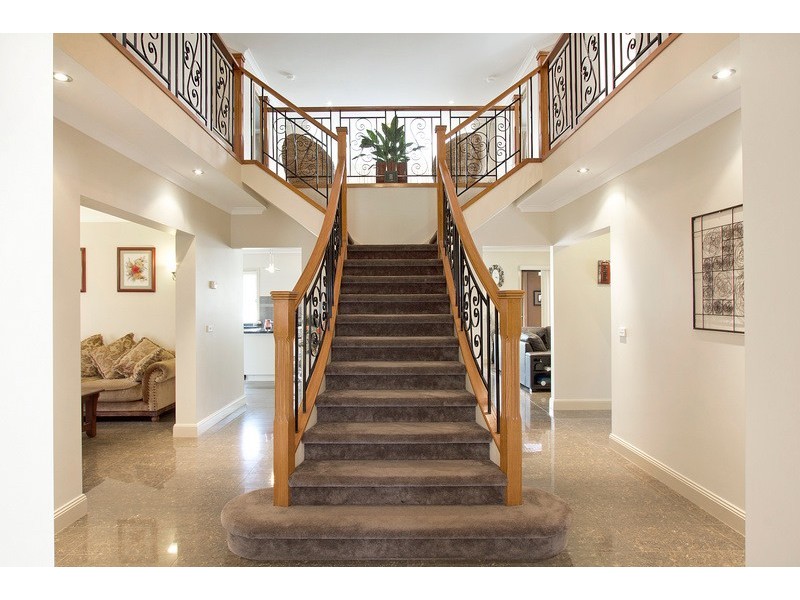 1 Carrick Place, Berwick VIC 3806