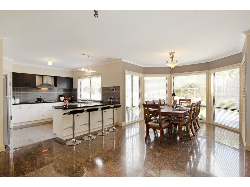 1 Carrick Place, Berwick VIC 3806