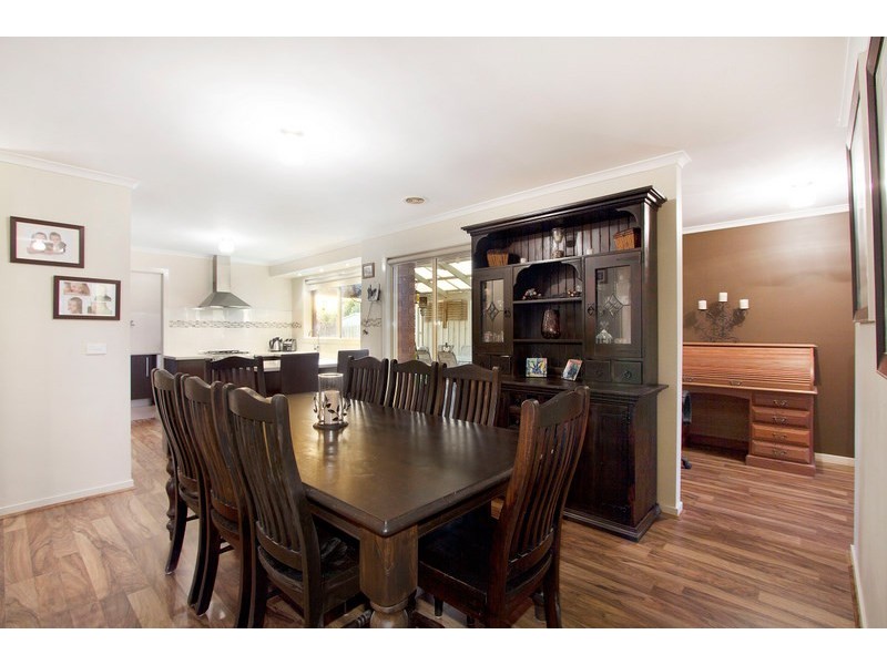 23 Michelle Drive, Berwick VIC 3806