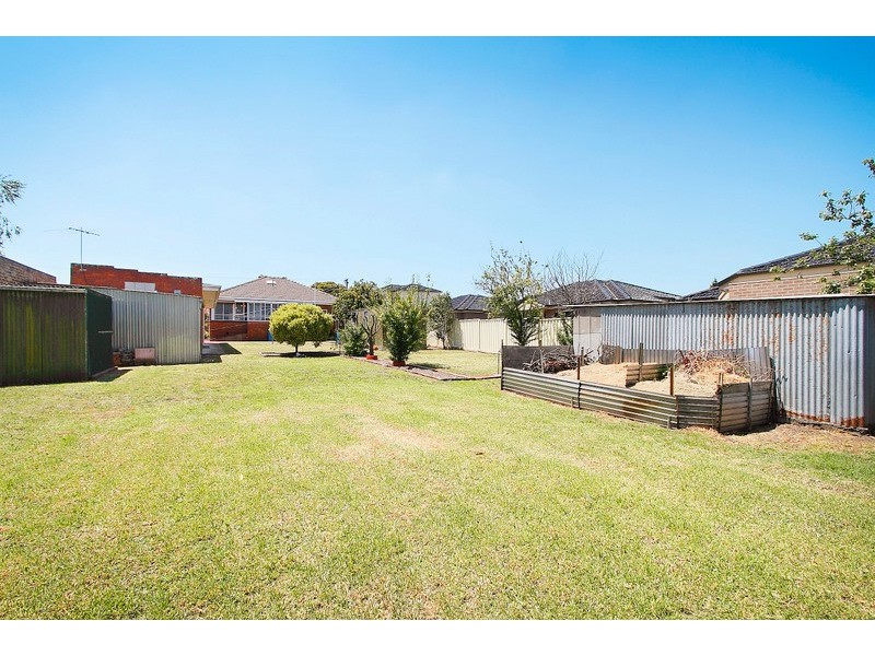 8 Knox Street, Noble Park VIC 3174