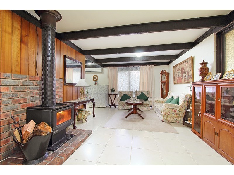 6 Adamson Road, Beaconsfield VIC 3807